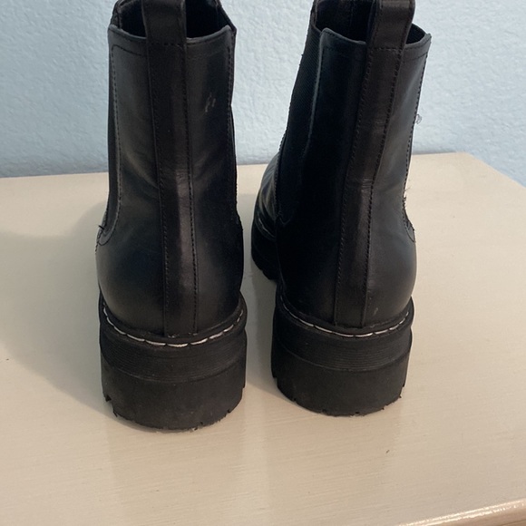 Black leather combat style boots - Picture 2 of 4
